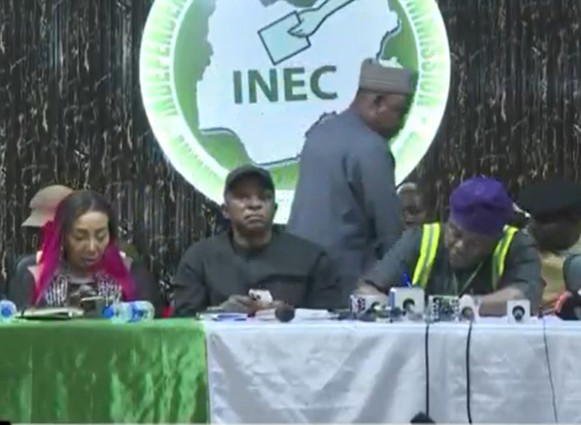 936c843793d60119d4a20929a9c9bb21